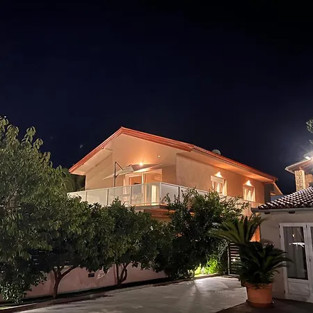 Διαμέρισμα Valeria Μεντουλίν